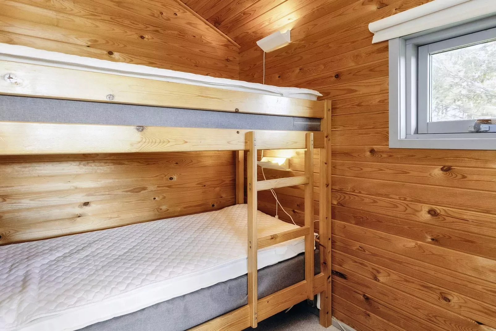Pretty cabin in camping resort-Indoor