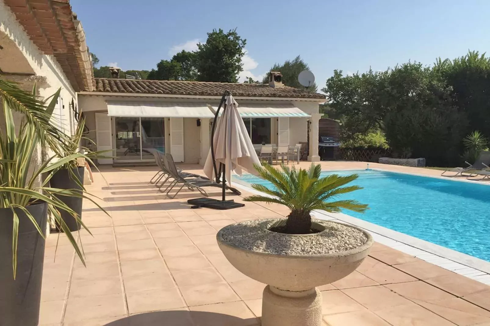 Villa Suvieres-Schwimmbad