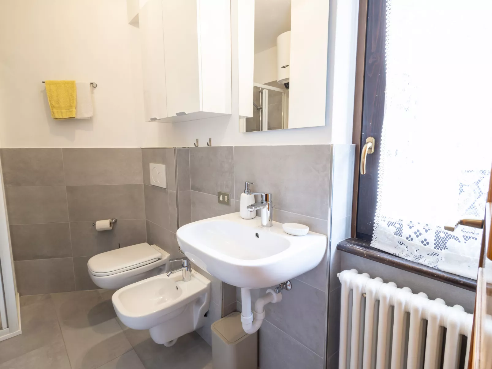 Isola di Madesimo Apartments-Inside