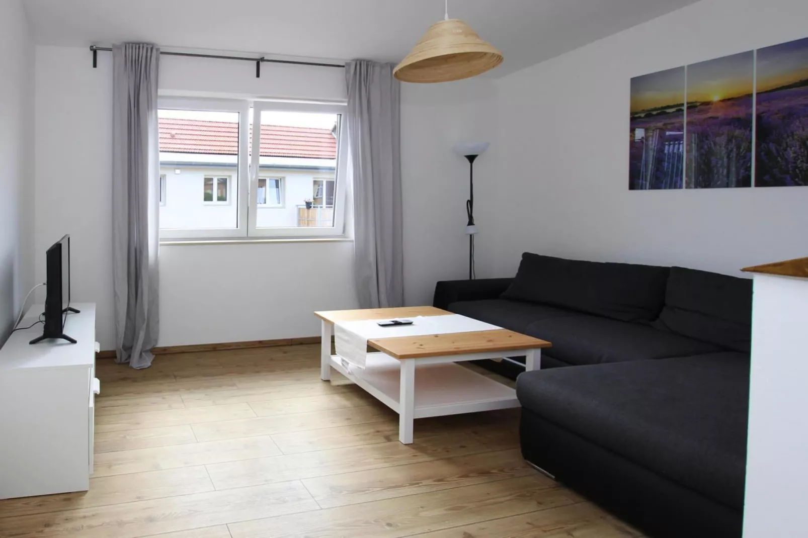 Florian Nr 3-Living room