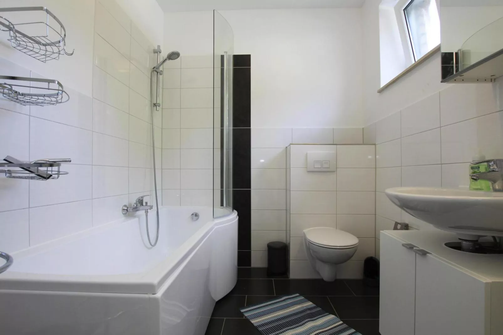 Florian Nr 3-Bathroom