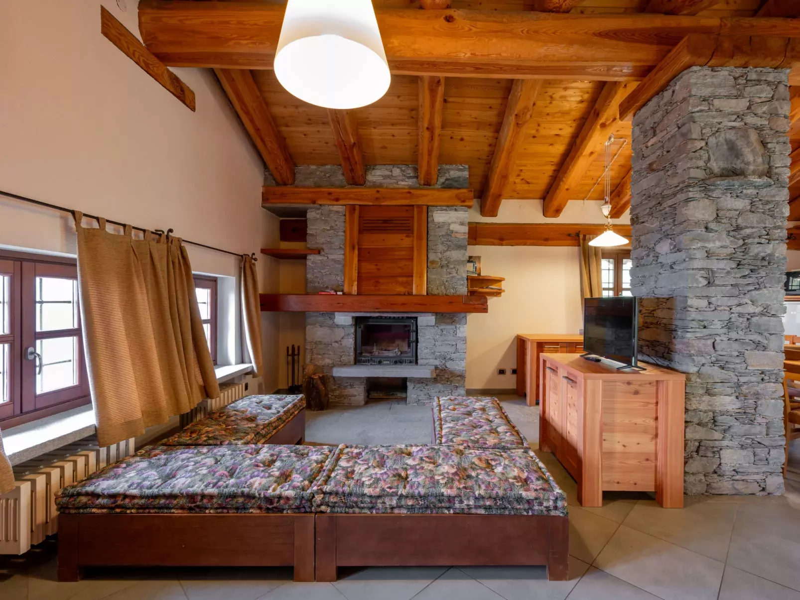 Casot Brusa-Inside