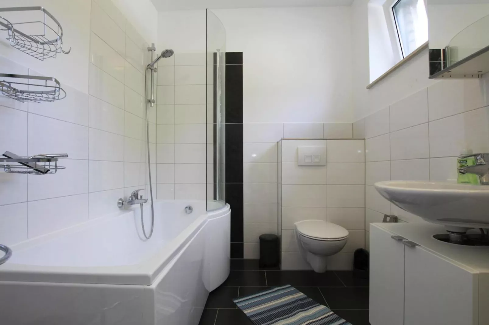 Alex Nr 2-Bathroom