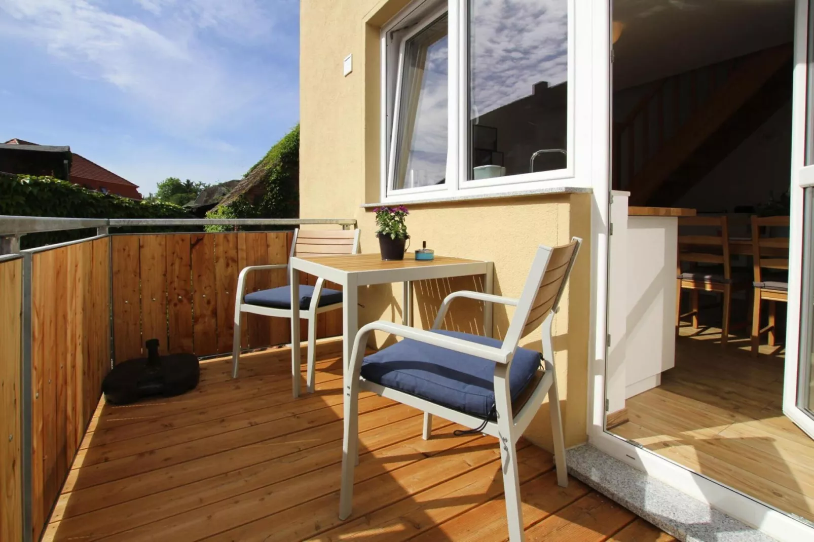 Alex Nr 2-Terrace balcony
