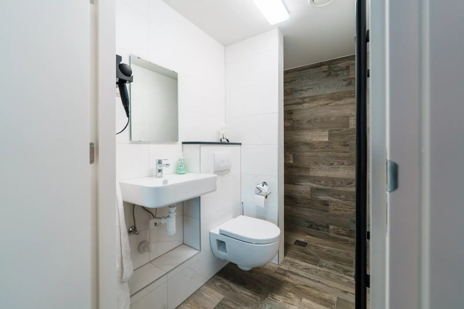 Edisonstraat - 2P-Bathroom
