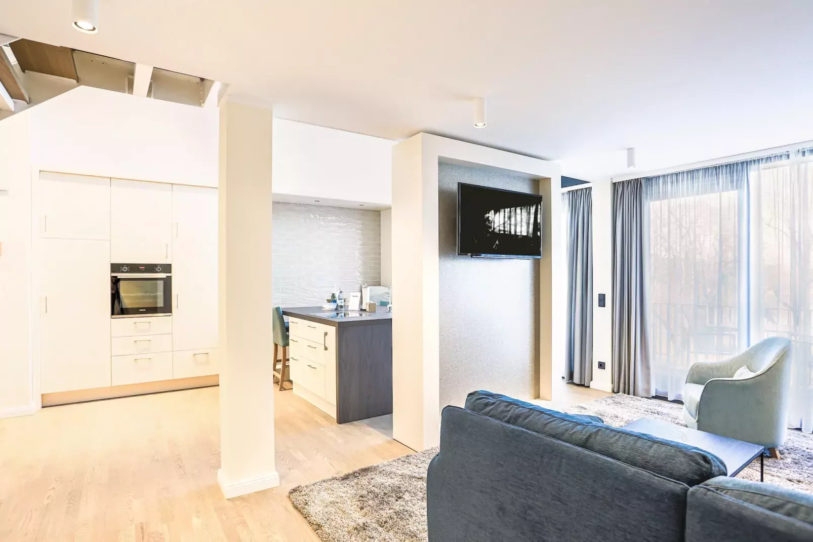Apartments im MAREMÜRITZ Yachthafen Resort & Spa / Kompass Maisonette 70 qm-Salon