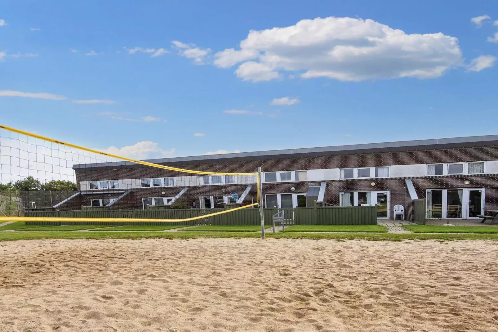 3 room,2 levels,dishwasher - Non tagué