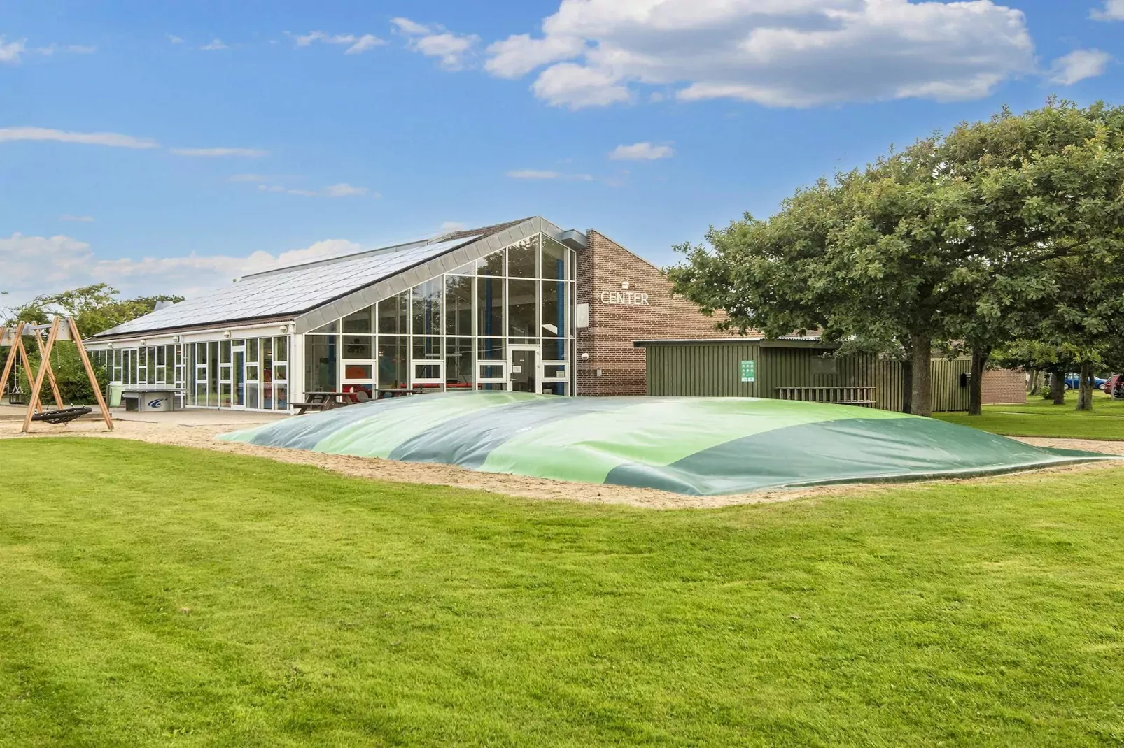 3 room,2 levels,dishwasher - Non tagué