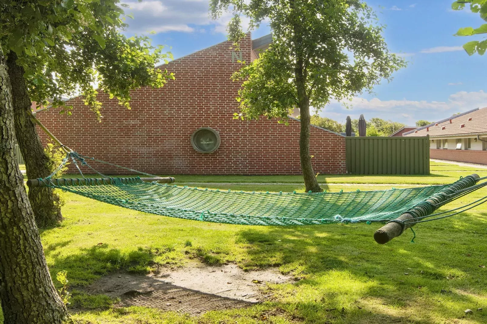 3 room,2 levels,dishwasher - Non tagué