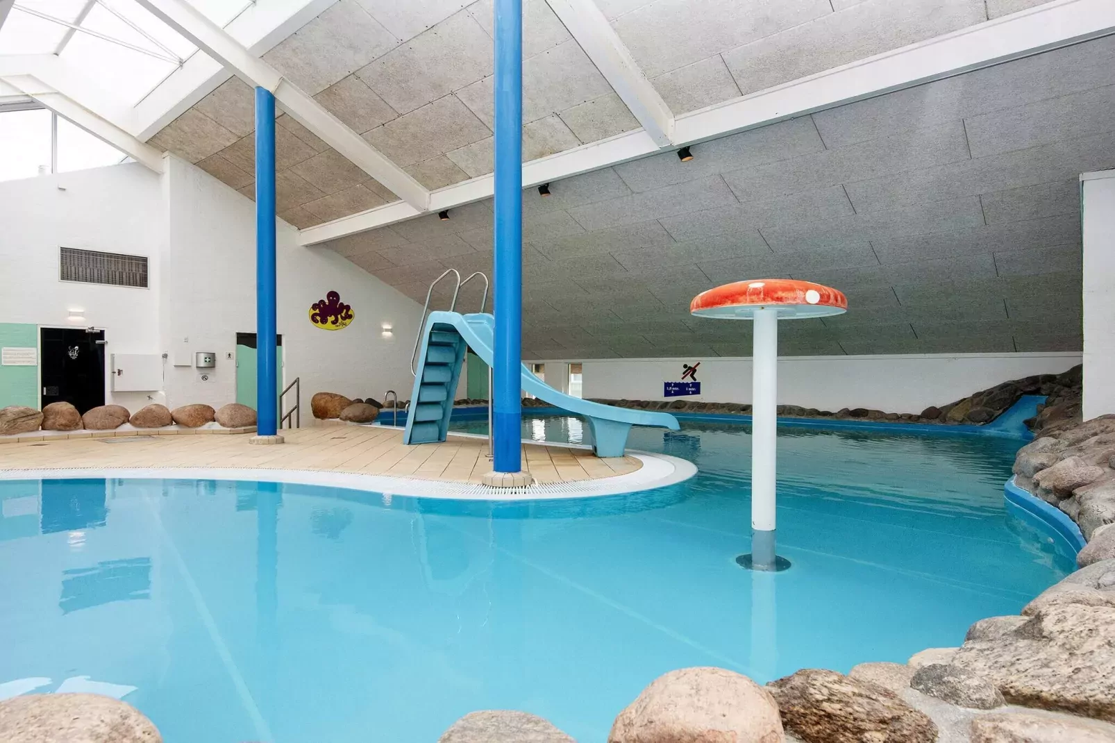 3 room,2 levels,dishwasher - Non tagué