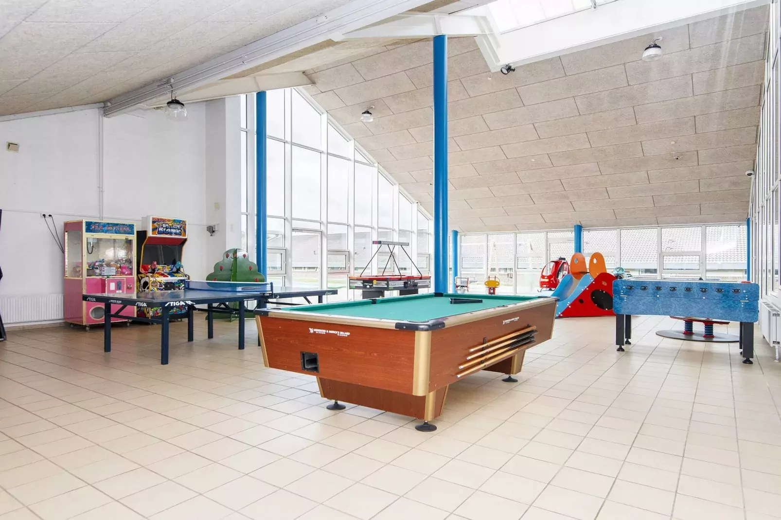 3 room,2 levels,dishwasher - Non tagué