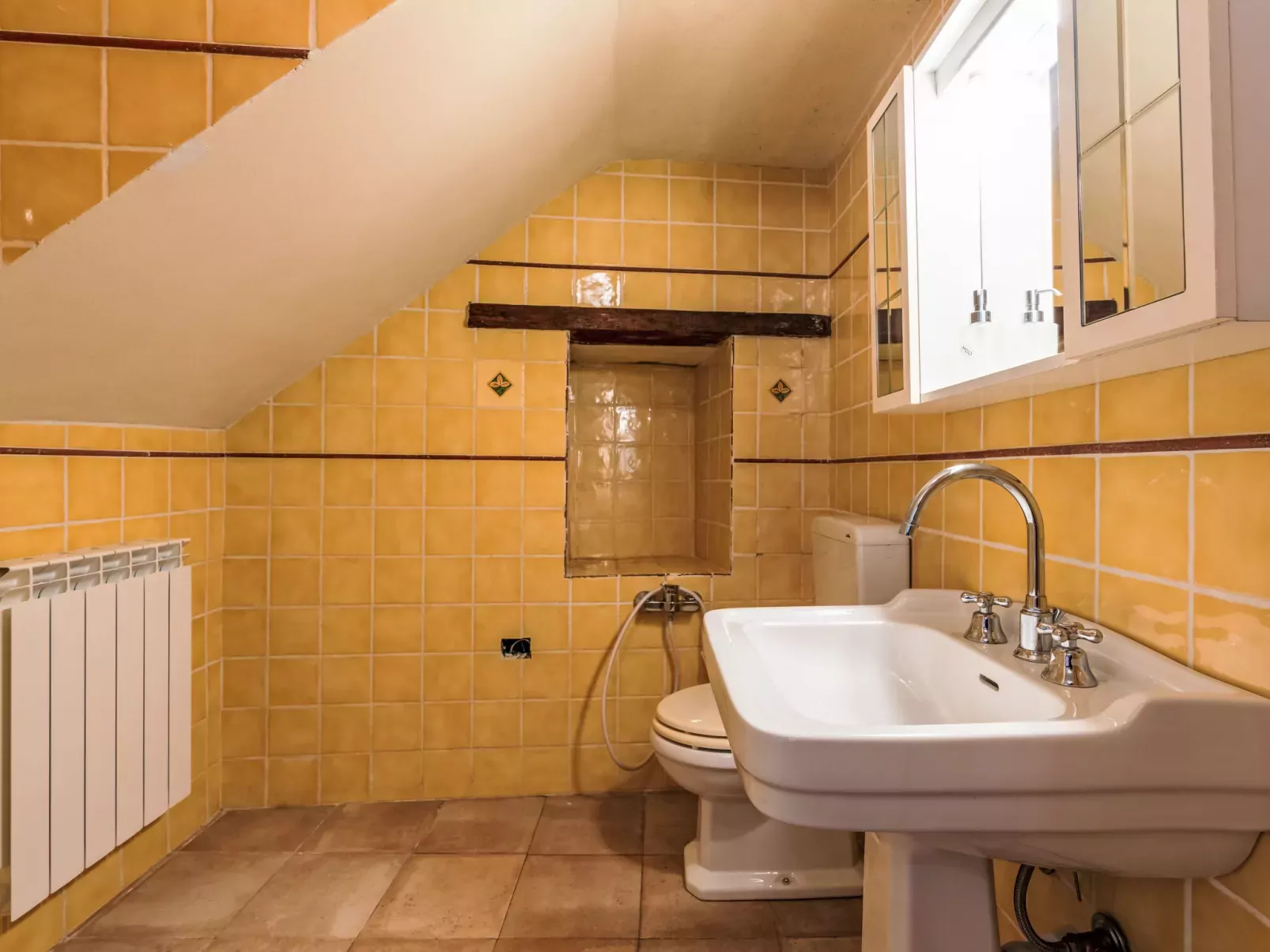 Casa Derna-Inside