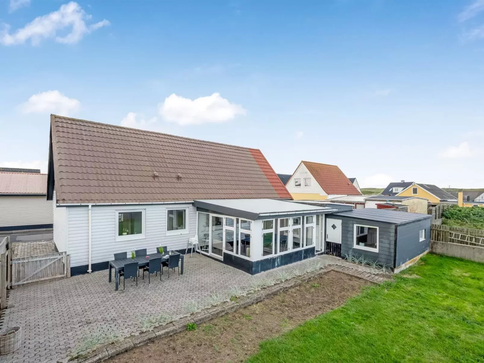 "Darja" - 300m from the sea-Outside