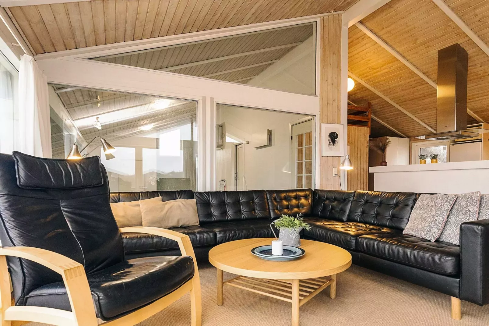 Luxurioses Strandhaus mit Pool -- By Traum Ferienwohnungen