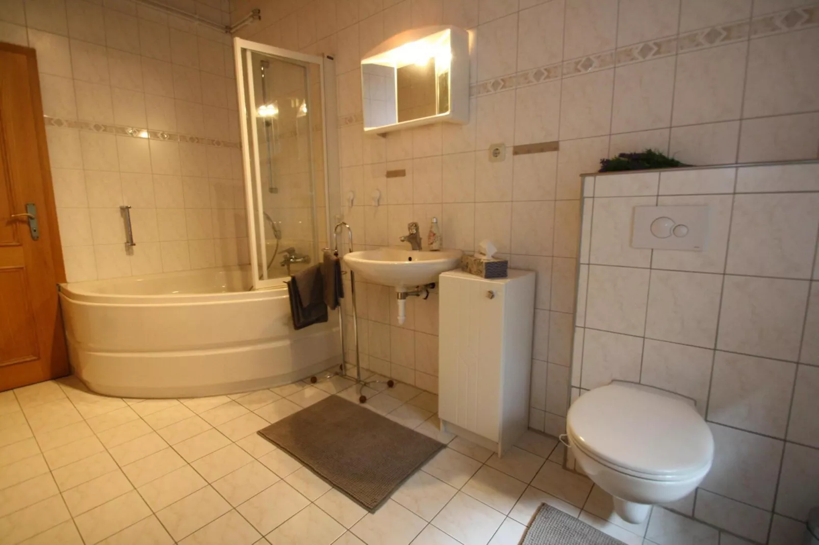 Doppelhaushälte Waldkautz-Bathroom