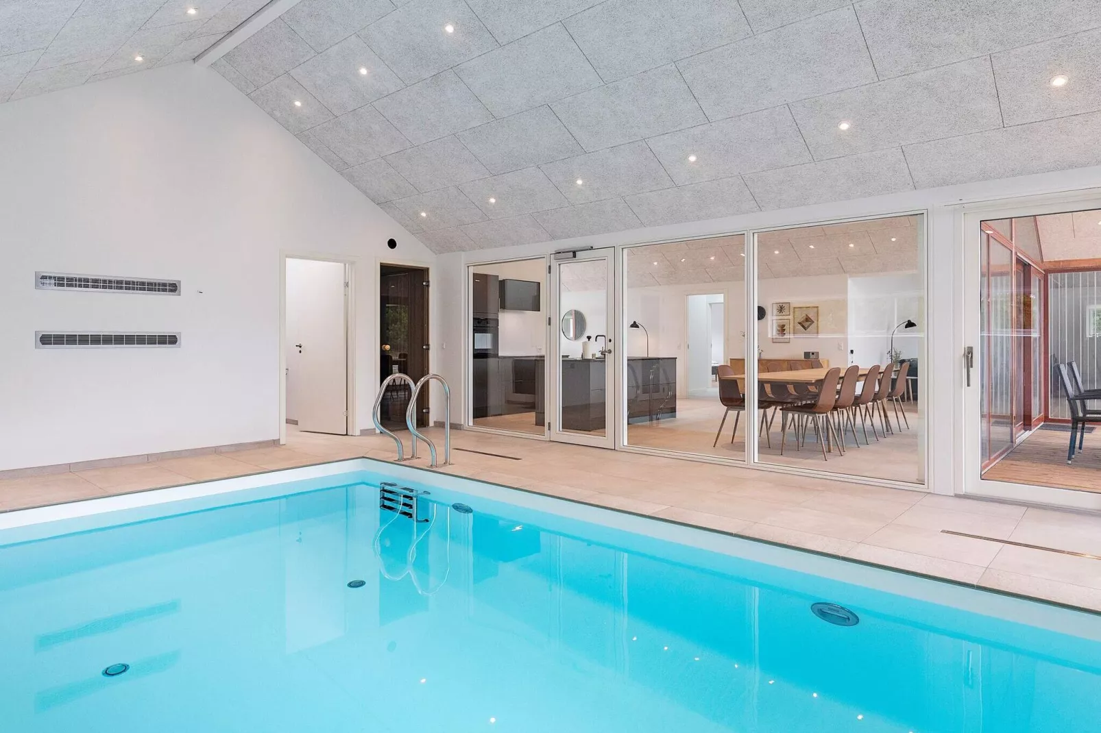 10 person holiday home in Jerup-By Traum-Swimming pool