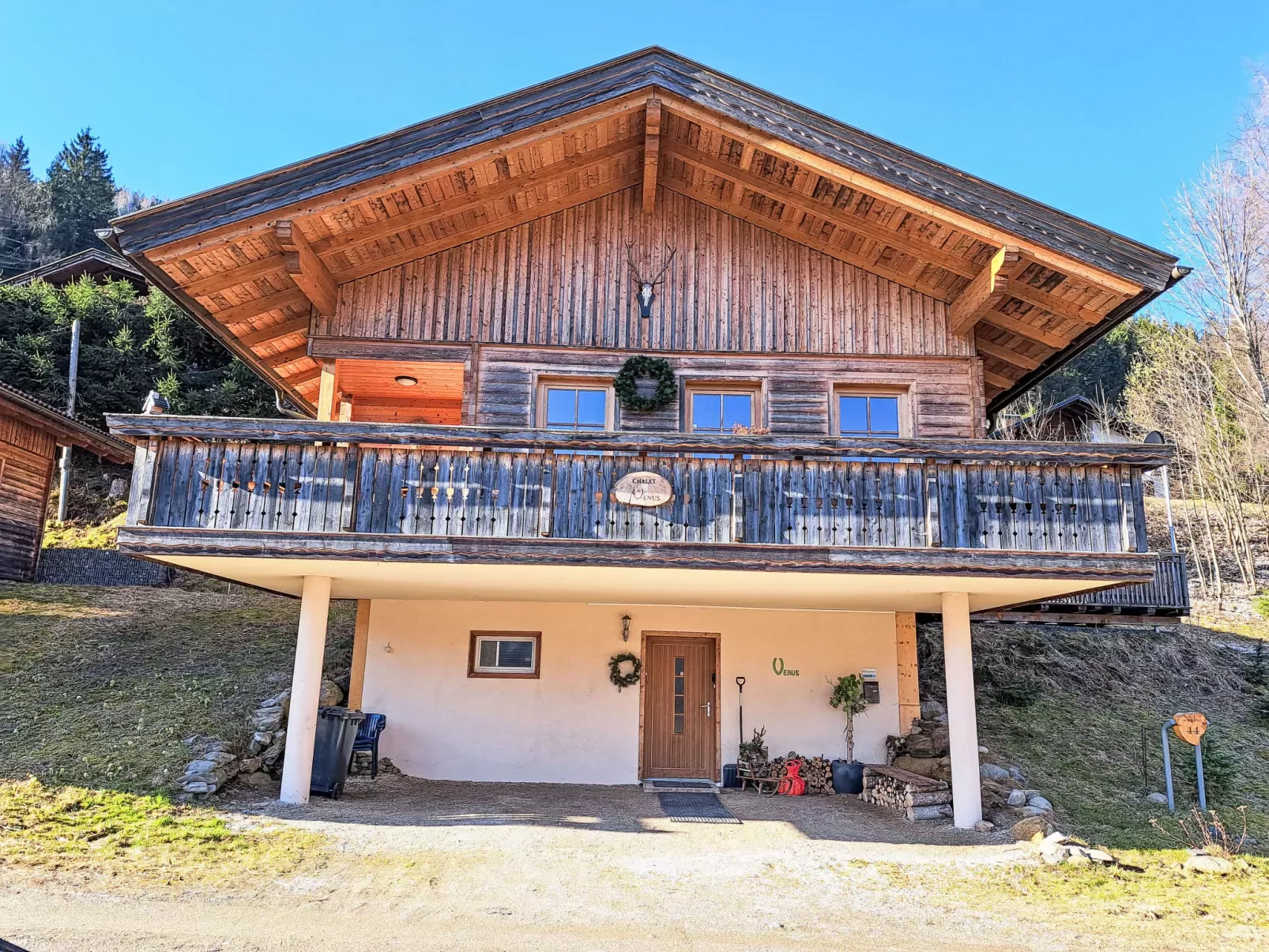Chalet Venus-Draußen