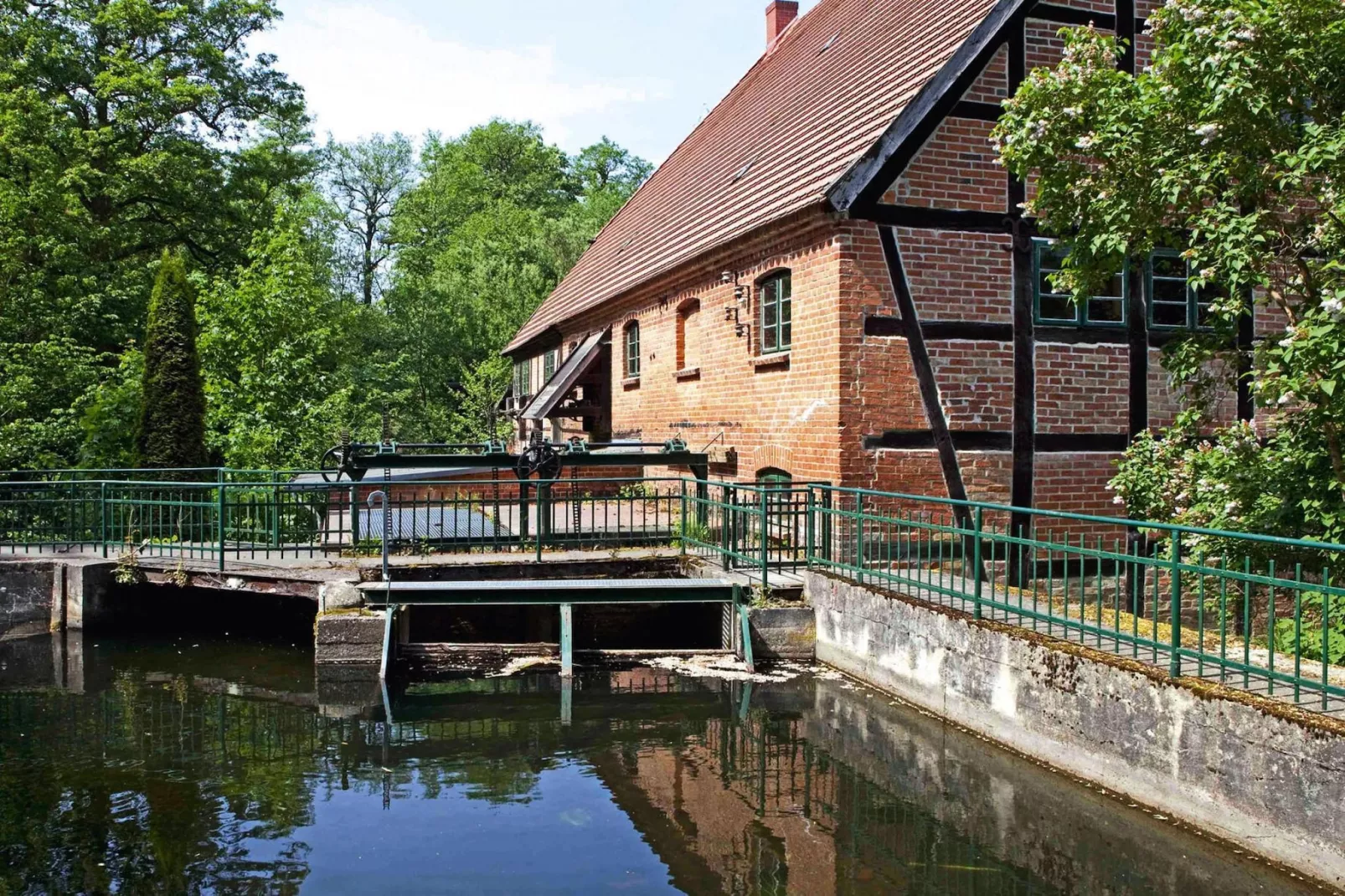 Wasserturm 75 qm-Exterior summer