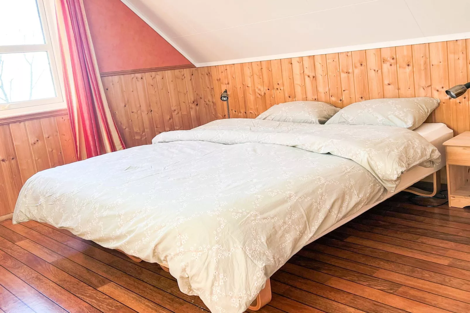 HUS NR. 2-Indoor