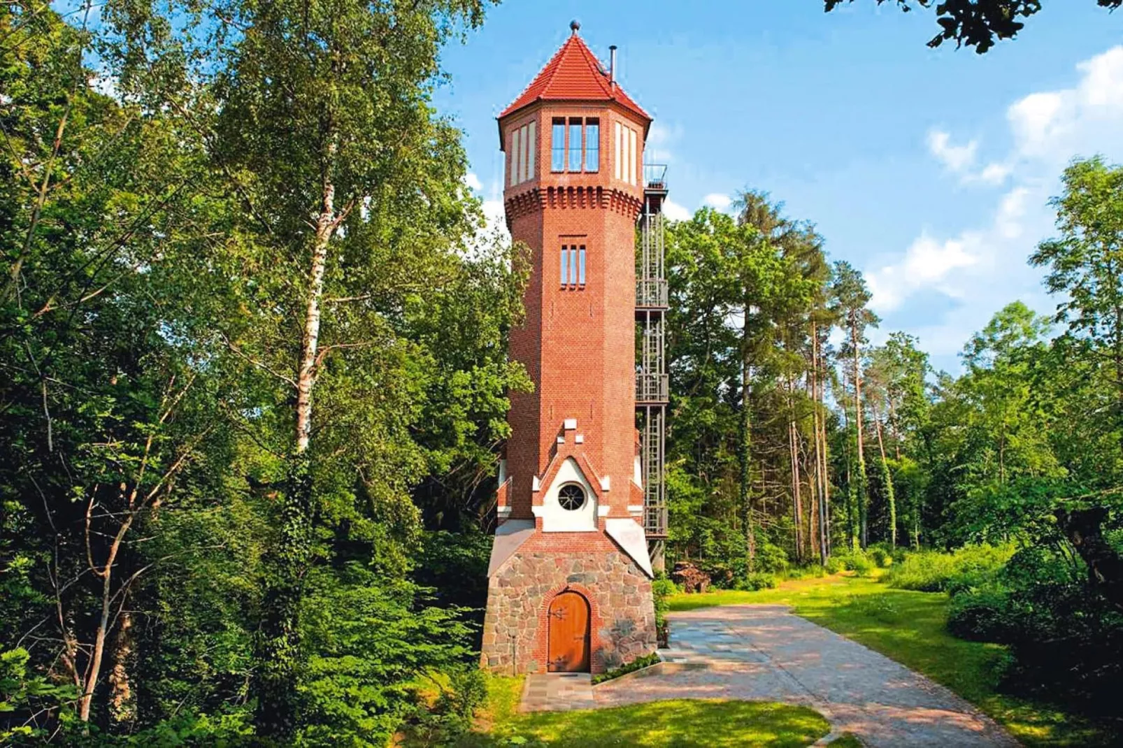 Wasserturm 75 qm-Areas summer 1km