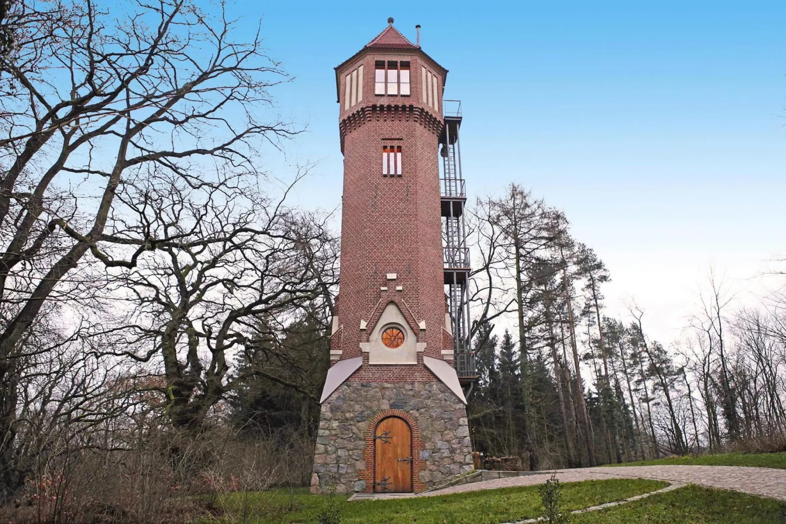Wasserturm 75 qm-Areas summer 1km