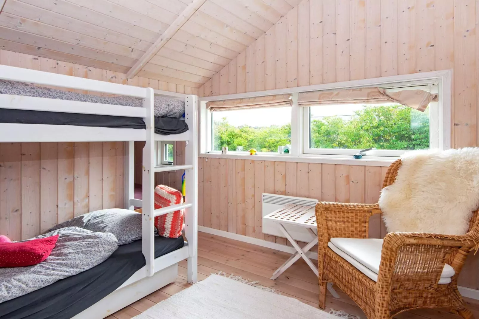 Comfortable Cottage with Large Grounds - By Traum Ferienwohnungen-Indoor