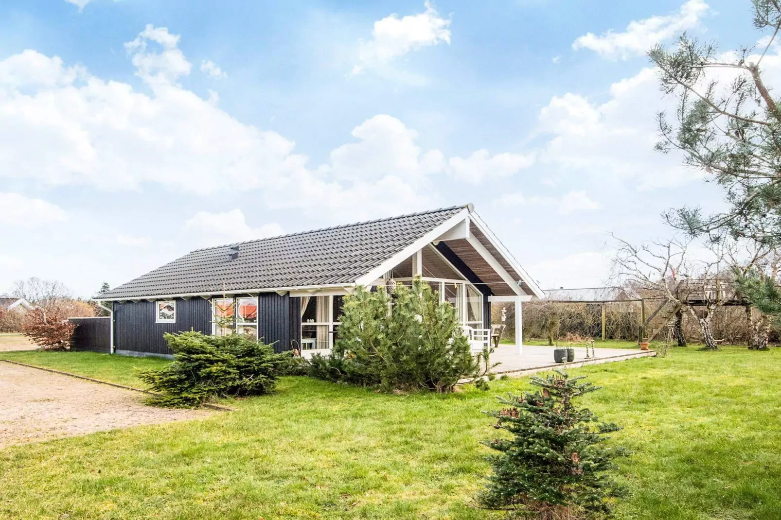 Comfortable Cottage with Large Grounds - By Traum Ferienwohnungen-View