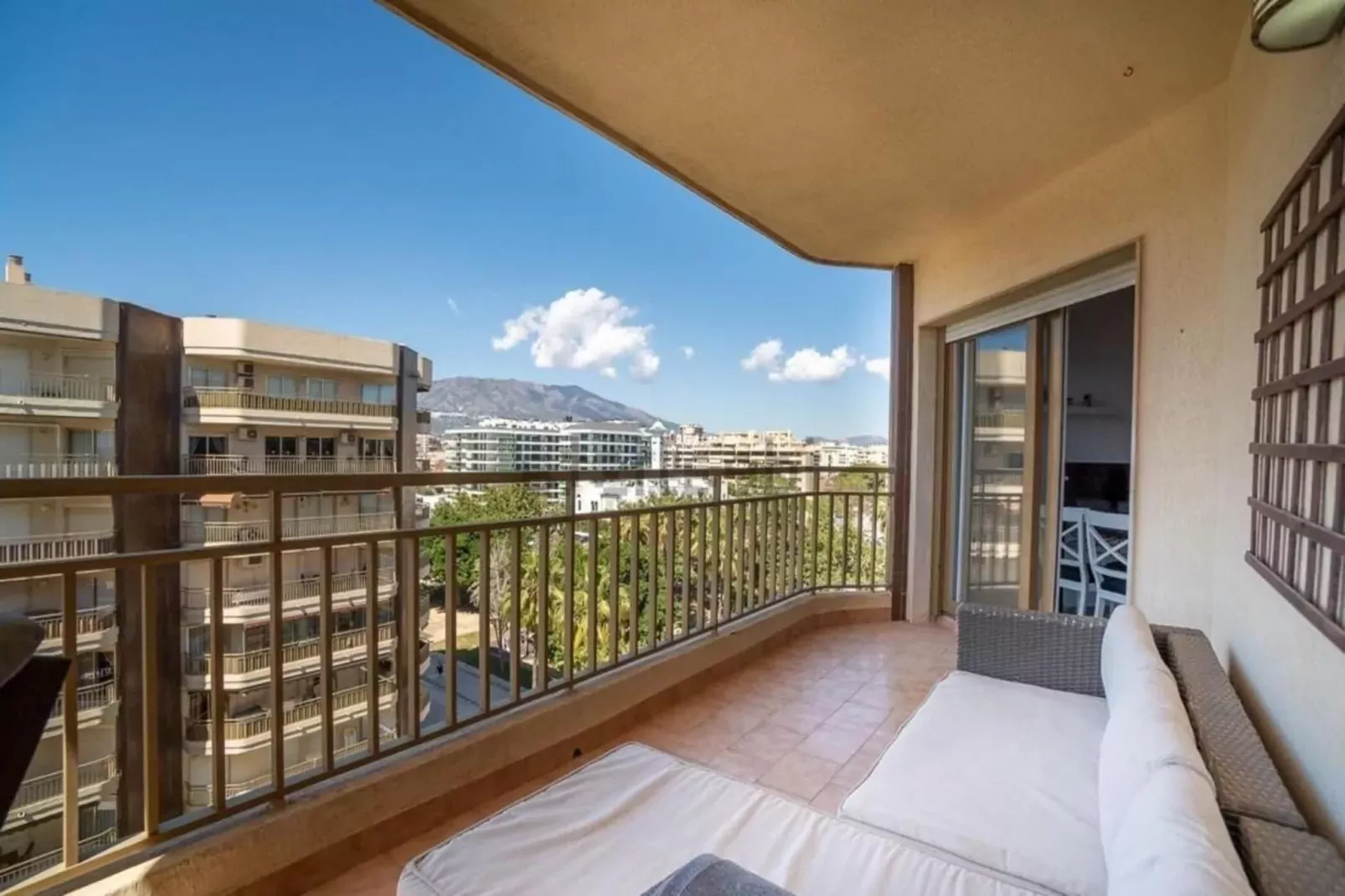 CT 325 - Faro's Doña Sofia Fuengirola - Beachapartment-Terrace balcony