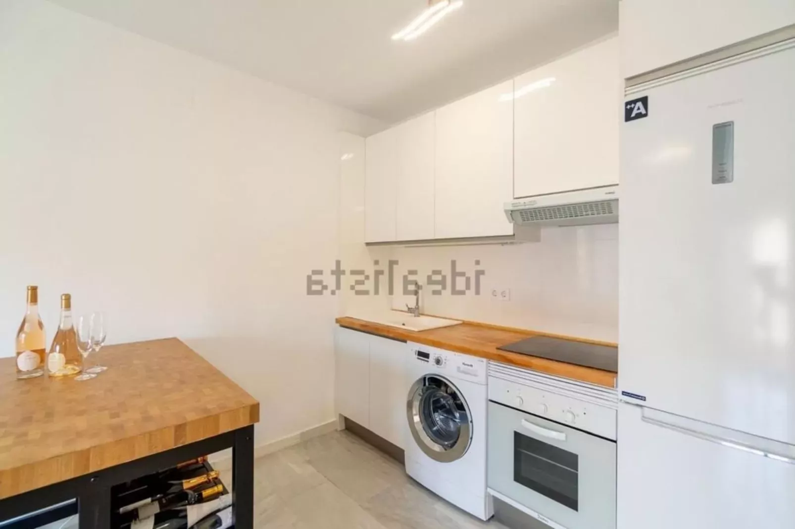 CT 325 - Faro's Doña Sofia Fuengirola - Beachapartment-Kitchen