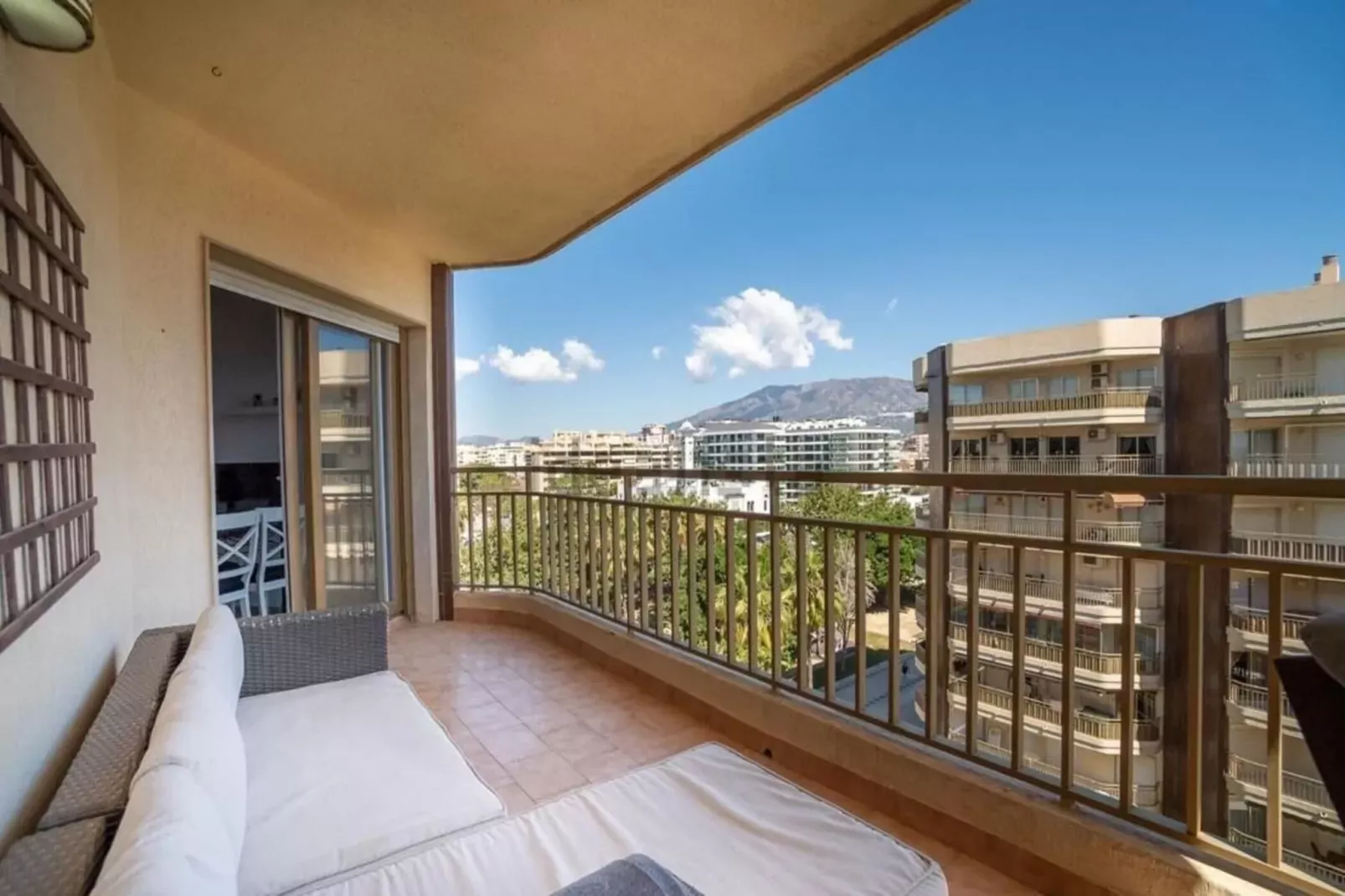 CT 325 - Faro's Doña Sofia Fuengirola - Beachapartment-Terrace balcony