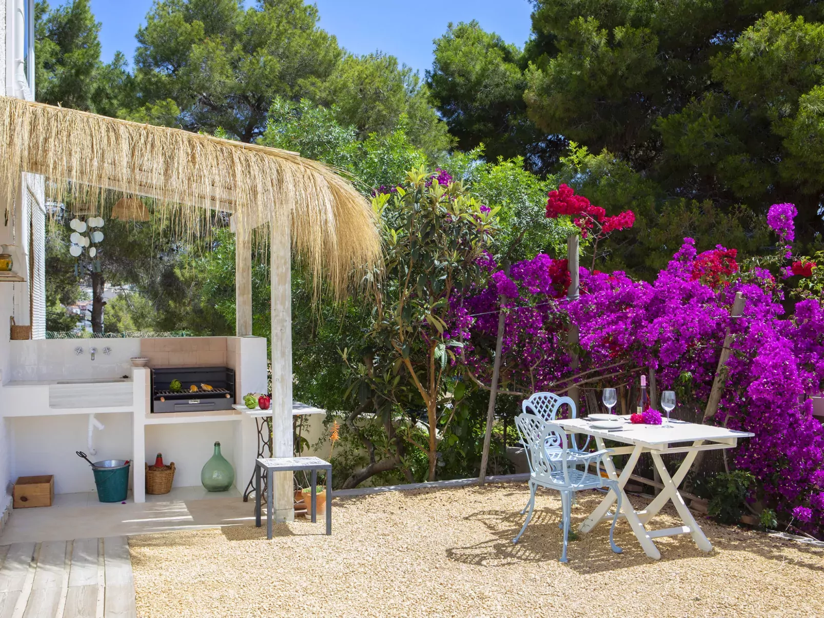 Cala Advocat-Draußen