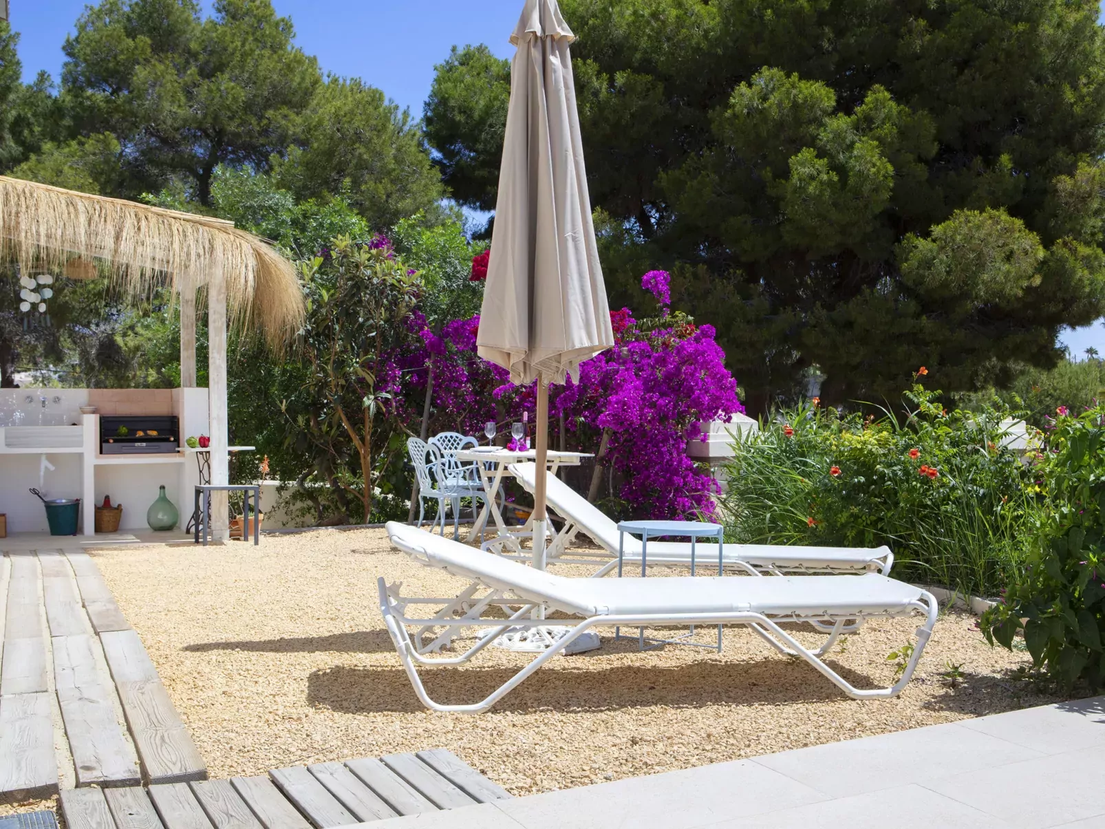 Cala Advocat-Draußen