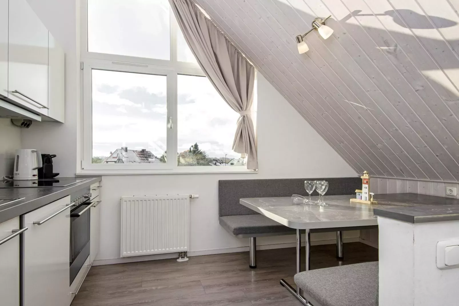 MERKUR 35+33 S DHH 2.+3.RH.-Intérieur