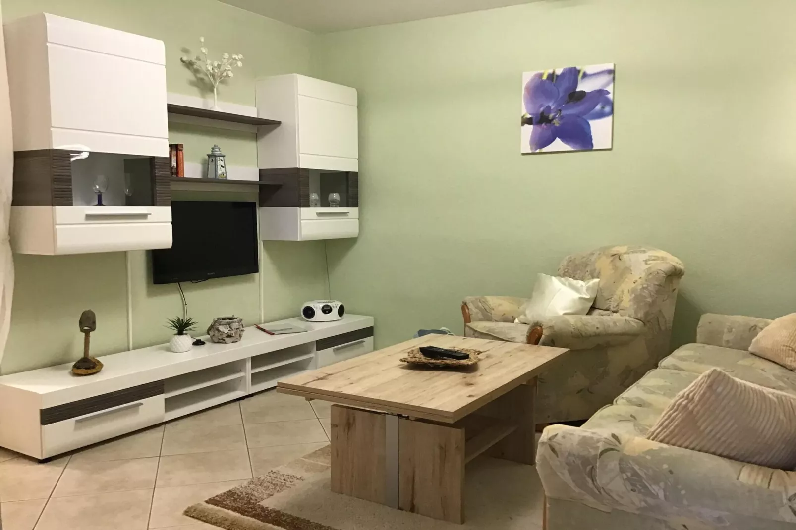 DHH 40 qm-Living room