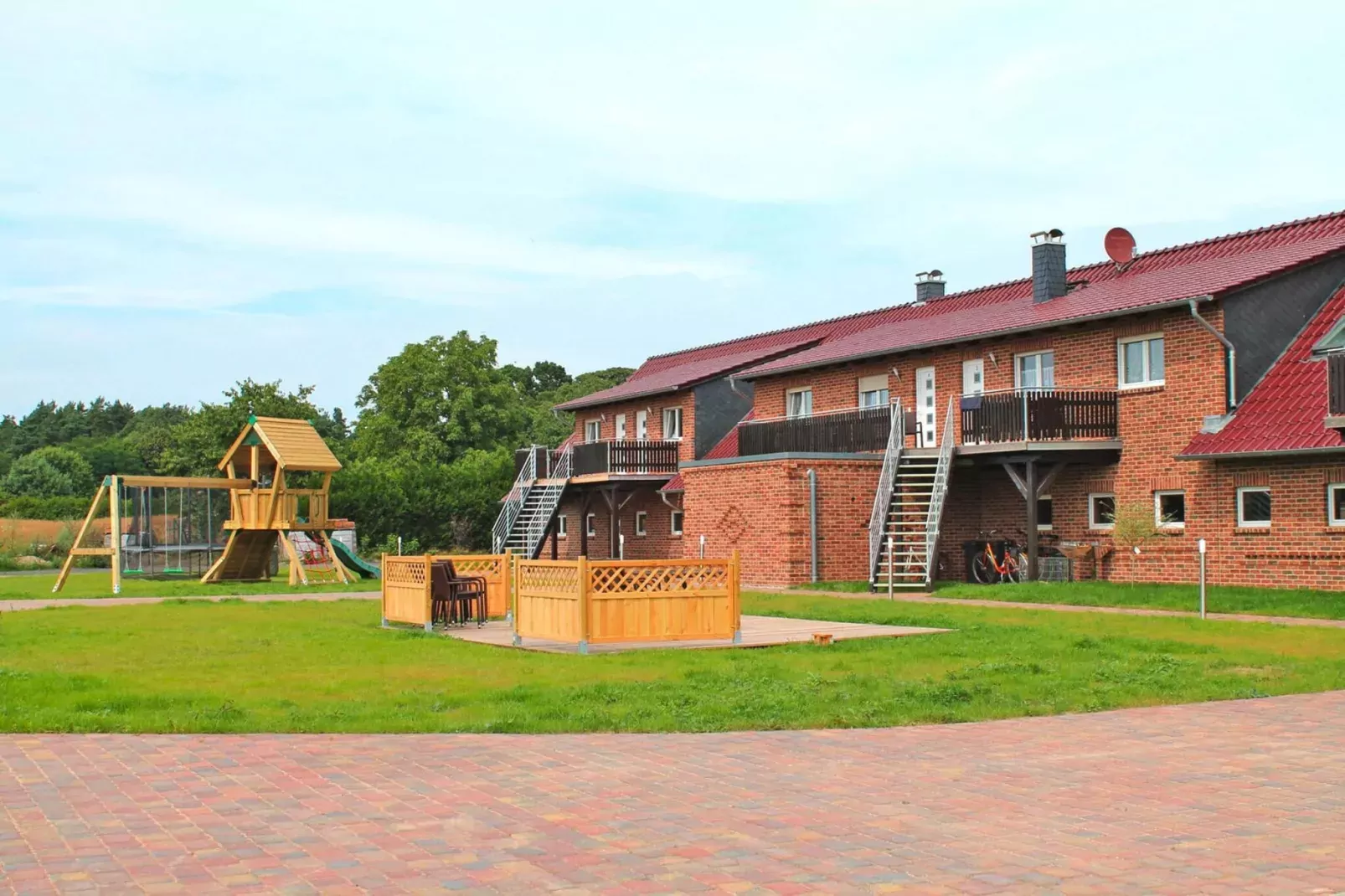 3-Raum-App 65 qm-Exterior summer