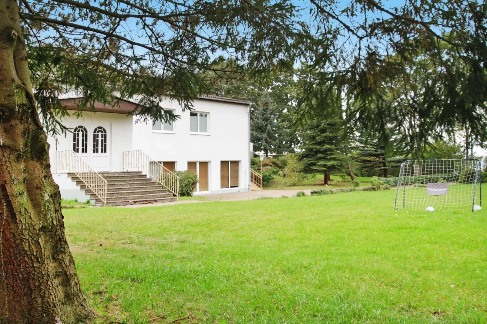 Ferienwohnung klein 70 qm-Exterior summer