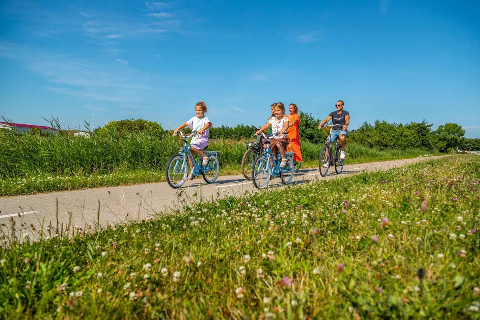 Resort De Koog-Areas summer 5km