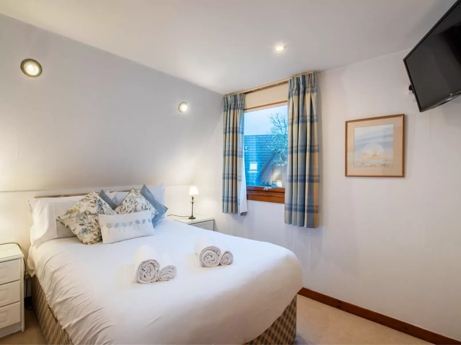 Ardlui Lodge-Inside