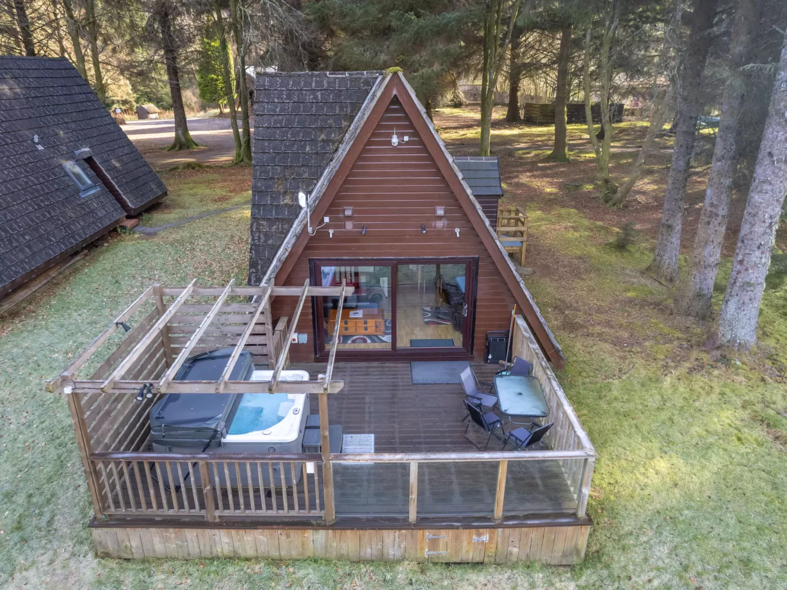 Lodge 26-Outside