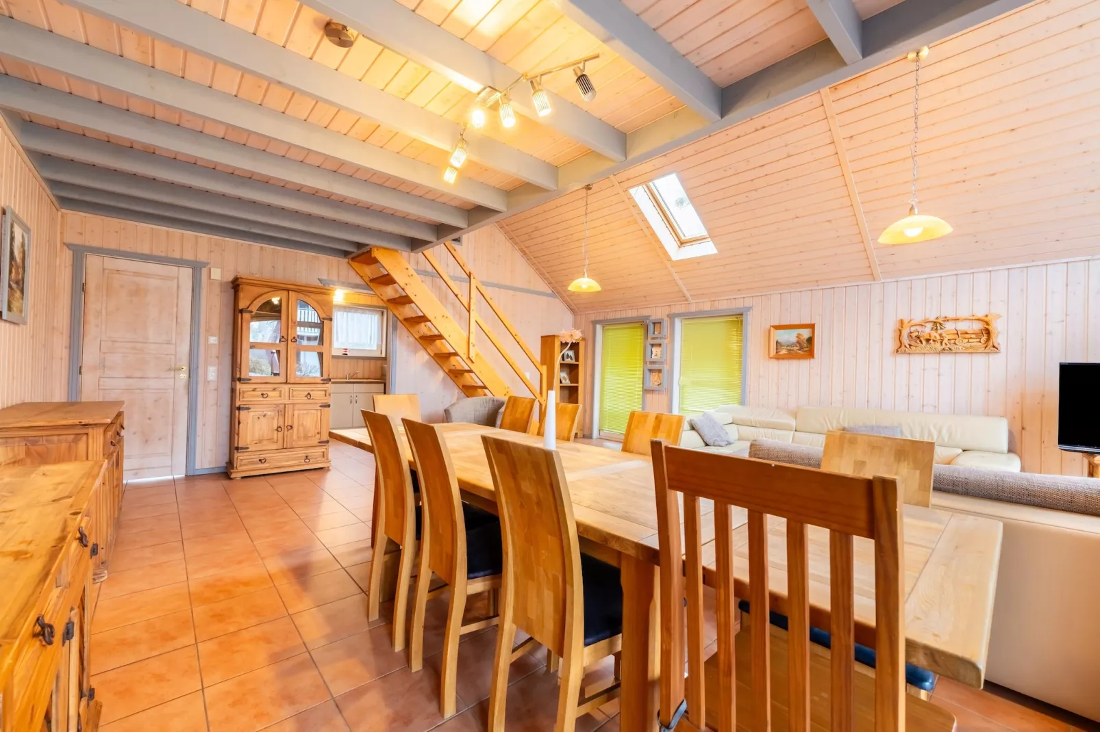 Waldkauz 64-Dining room