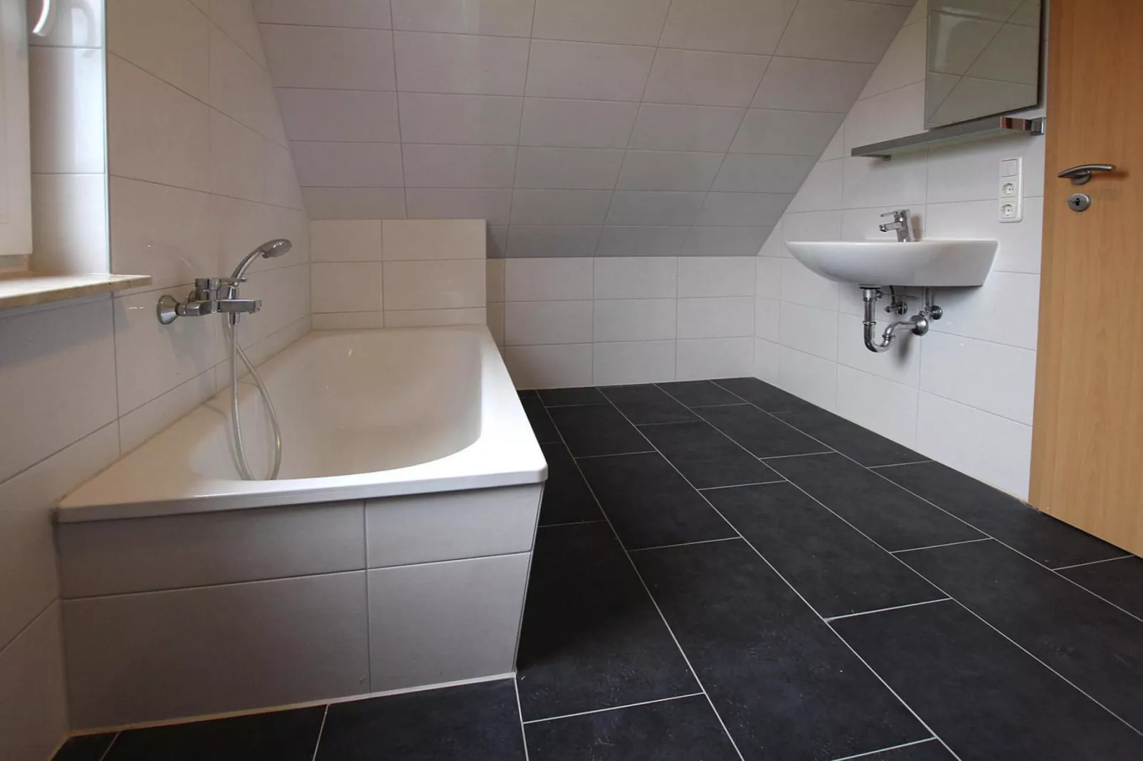 Kiebitz neu 100 qm-Bathroom