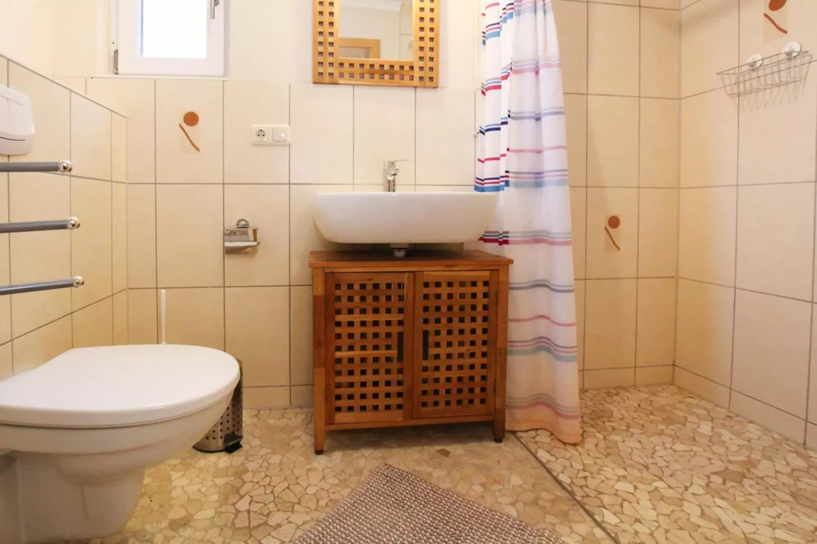 Ferienhaus 55 qm-Badezimmer