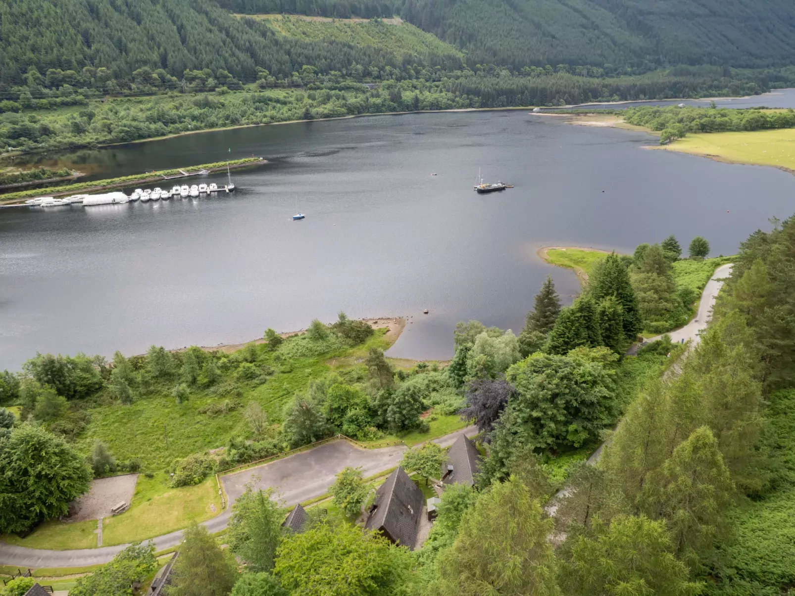 Loch Lochy Retreat-Outside
