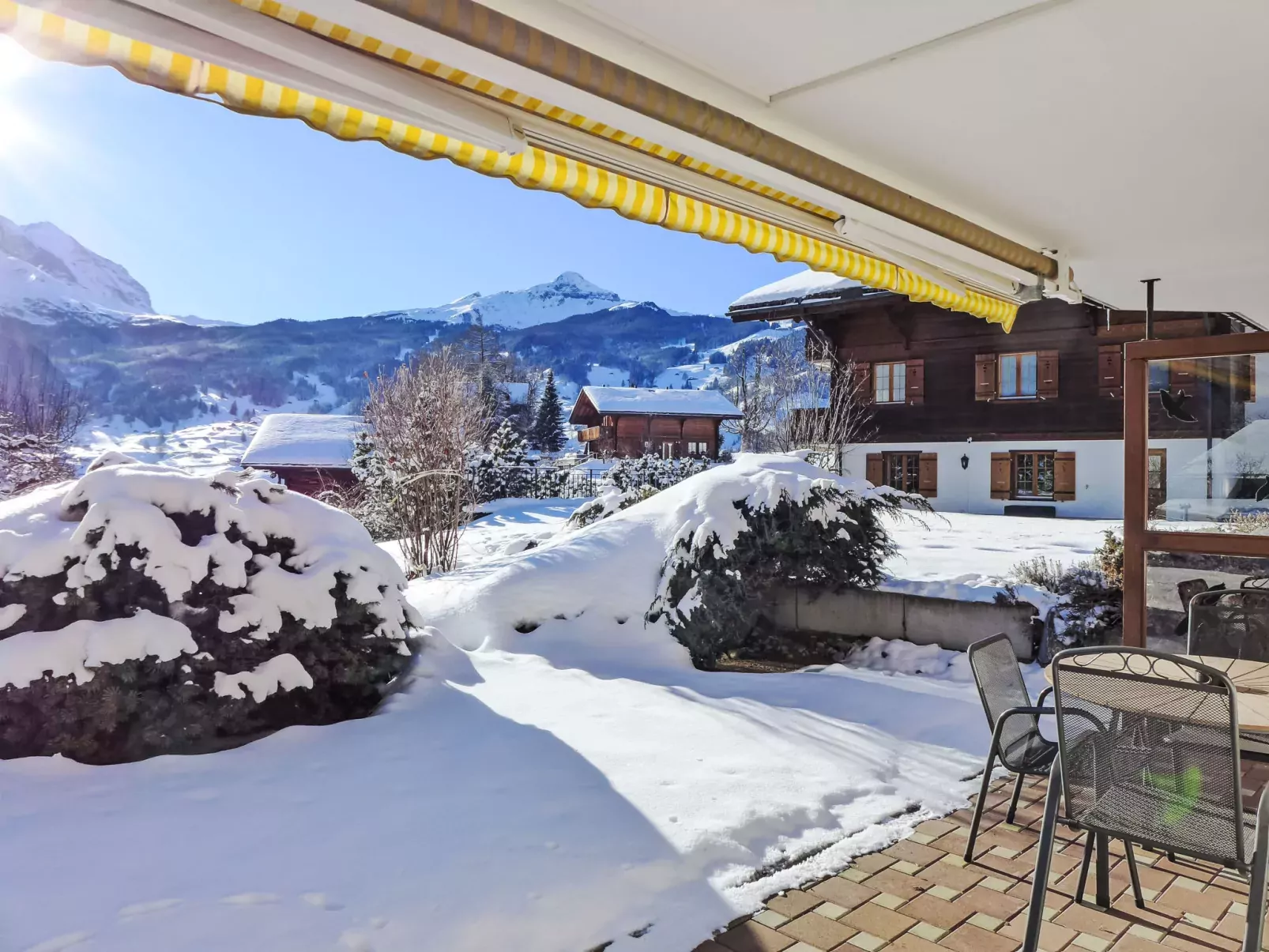 Chalet Hori-Draußen