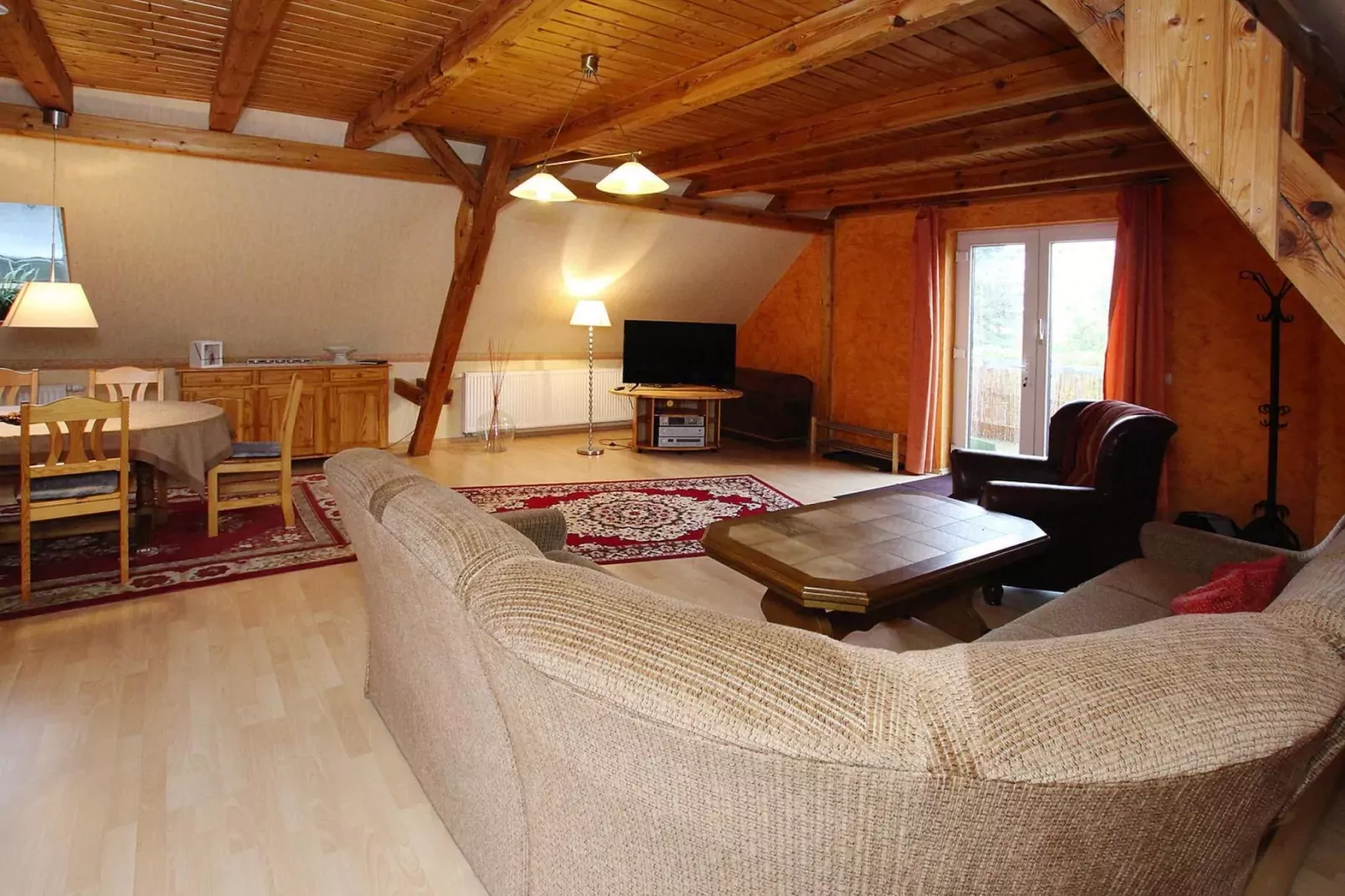 Ferienwohnung 130 qm-Wohnzimmer