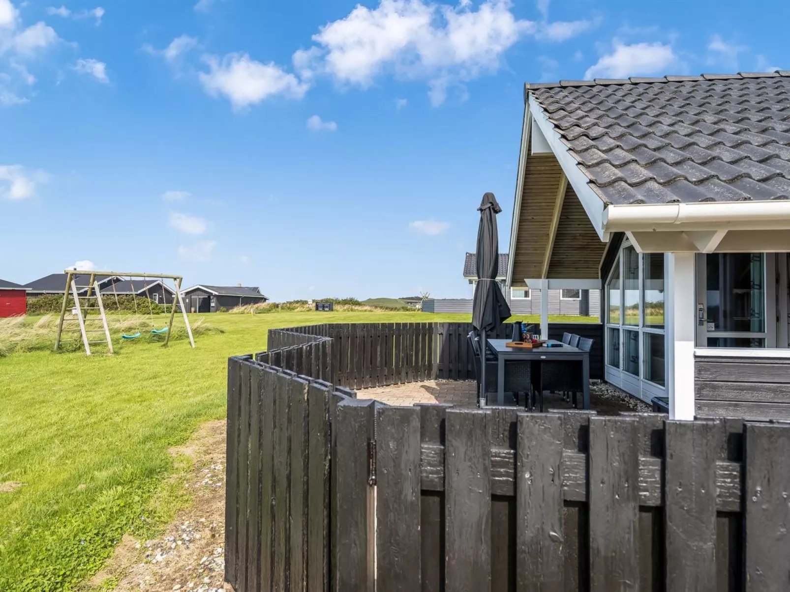 "Freya" - 200m from the sea-Outside