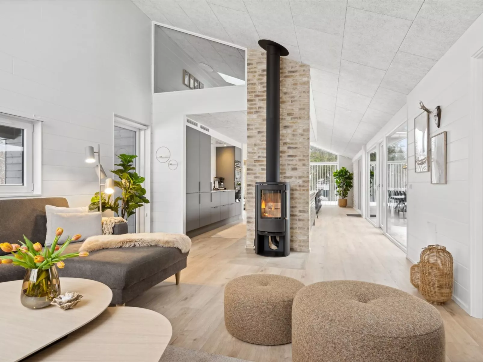 "Lanessa" - 800m from the sea-Inside