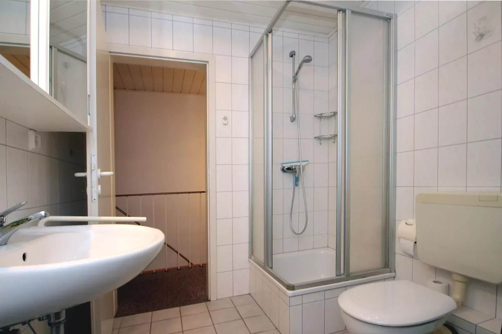 Doppelhaushälfte Friesenglück Neßmersiel-Bathroom
