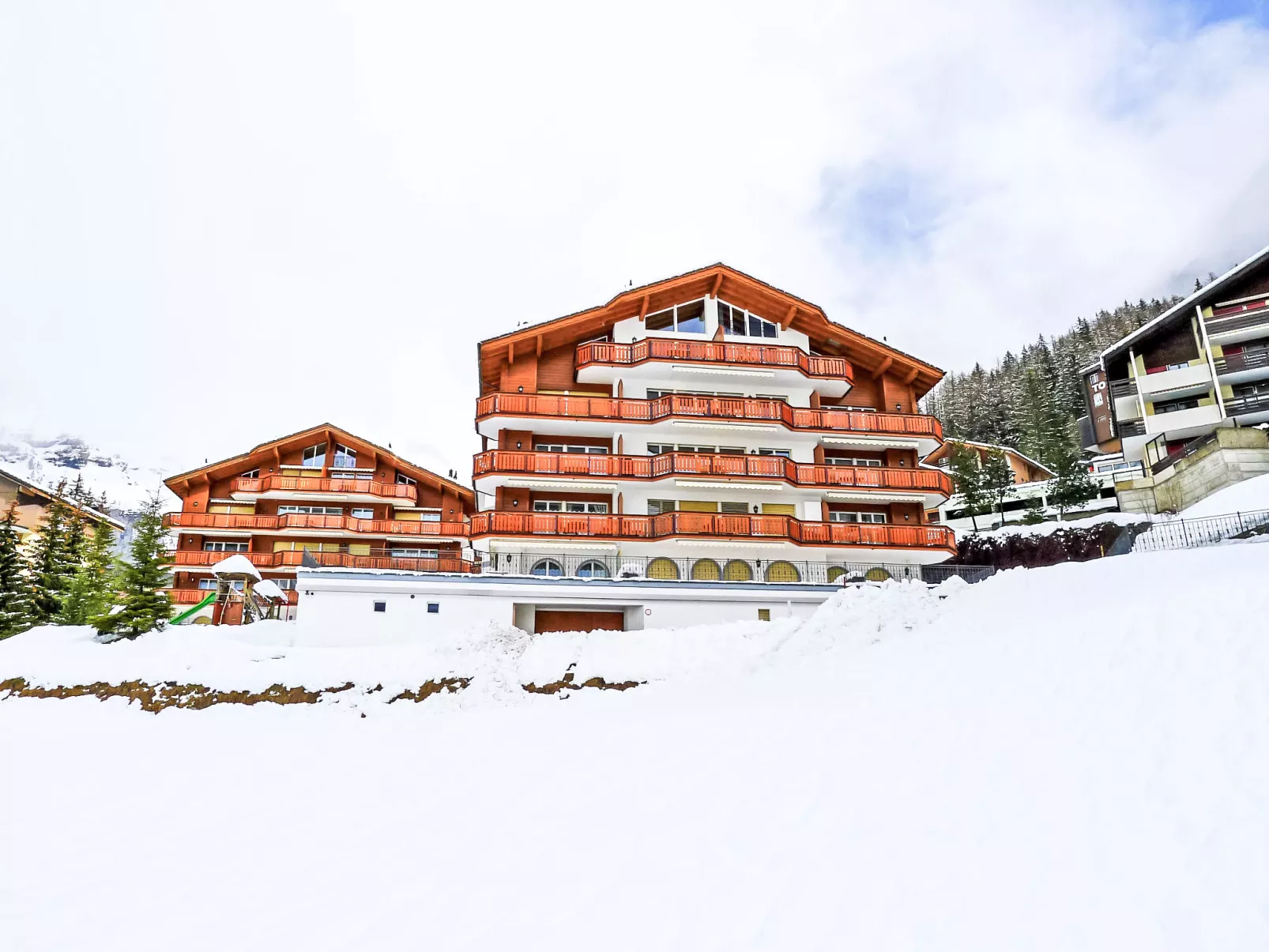 Edelweiss B-Outside