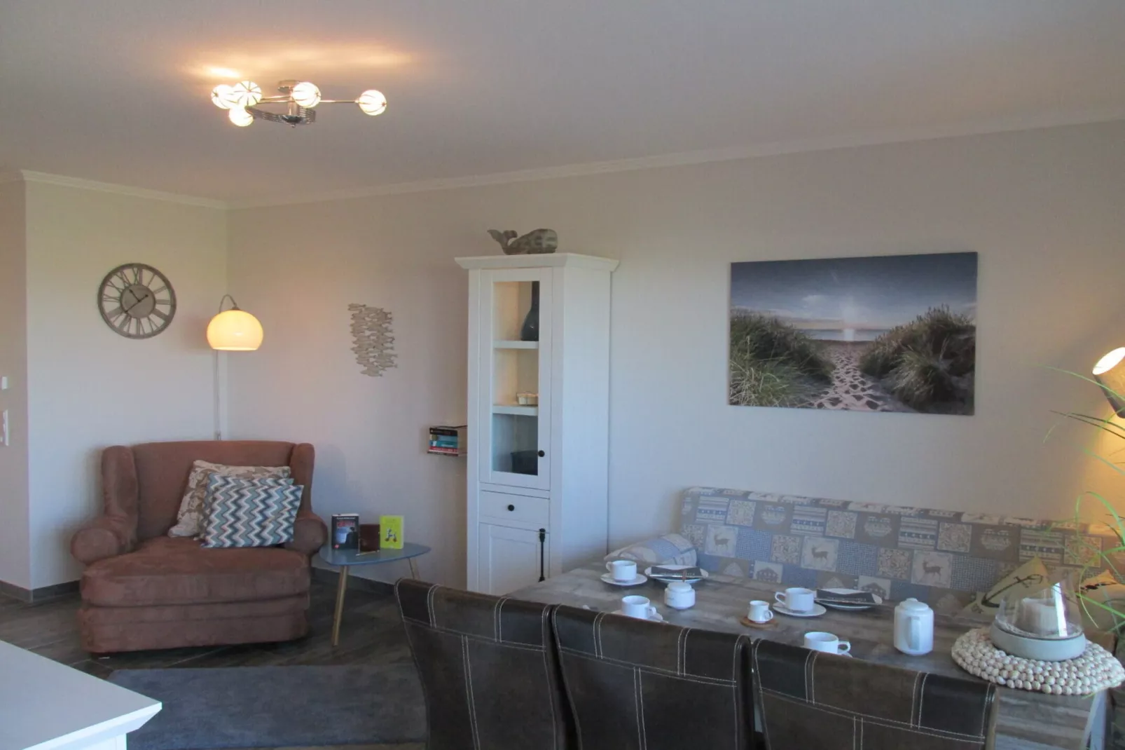 Gemütliche Nordsee-Wohnung in Neßmersiel mit Garten und Feldblick-Living room